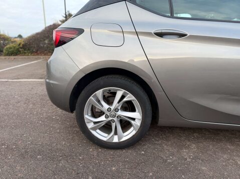 Vauxhall Astra 1.4 Astra SRI 5dr 8
