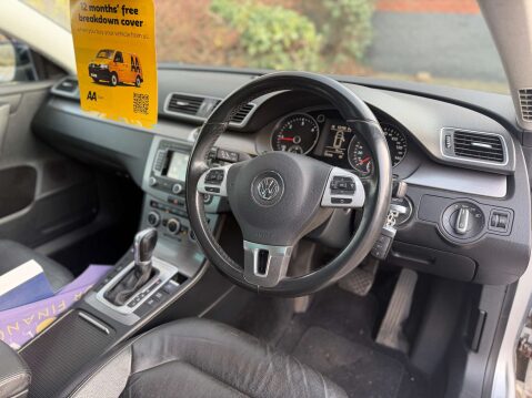 Volkswagen Passat 2.0 Passat Executive Style TDI BlueMotion Technology Semi-Auto 5dr 19