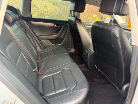 Volkswagen Passat 2.0 Passat Executive Style TDI BlueMotion Technology Semi-Auto 5dr 24