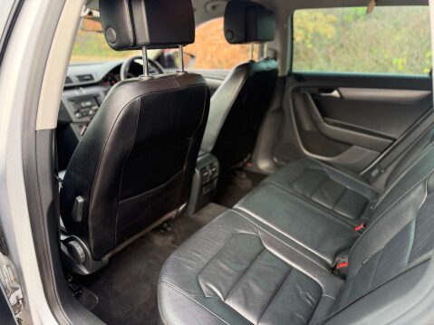 Volkswagen Passat 2.0 Passat Executive Style TDI BlueMotion Technology Semi-Auto 5dr 30