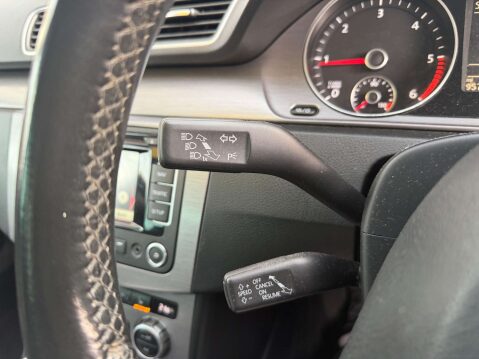 Volkswagen Passat 2.0 Passat Executive Style TDI BlueMotion Technology Semi-Auto 5dr 16