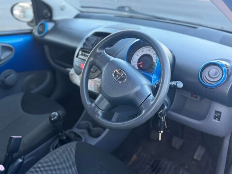 Toyota Aygo 1.0 Aygo Blue VVT-i 5dr 9