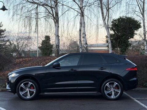Jaguar F-Pace 3.0 F-Pace V6 S AWD i Auto 4WD 5dr 33