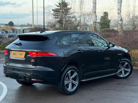 Jaguar F-Pace 3.0 F-Pace V6 S AWD i Auto 4WD 5dr 19