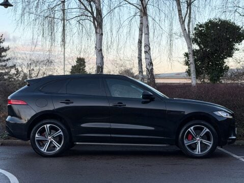 Jaguar F-Pace 3.0 F-Pace V6 S AWD i Auto 4WD 5dr 34
