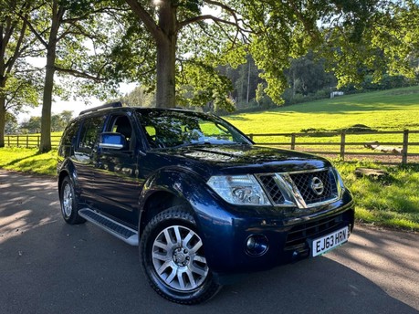 Nissan Pathfinder 2.5 Pathfinder Tekna dCi Auto 4WD 5dr