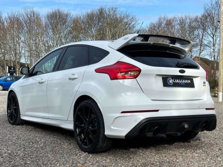 Ford Focus 2.3 Focus RS 4WD 5dr 5