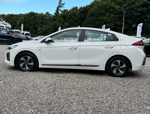 Hyundai IONIQ 1.6 IONIQ Premium FHEV Semi-Auto 5dr 6