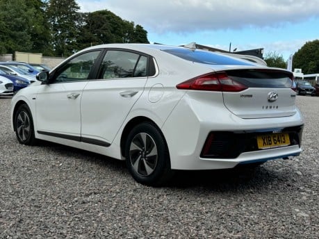 Hyundai IONIQ 1.6 IONIQ Premium FHEV Semi-Auto 5dr 7