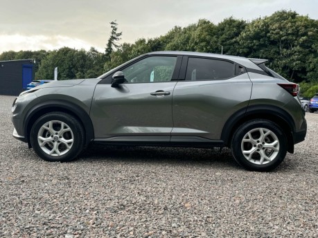 Nissan Juke 1.0 Juke N-Connecta DiG-T Semi-Auto 5dr 8