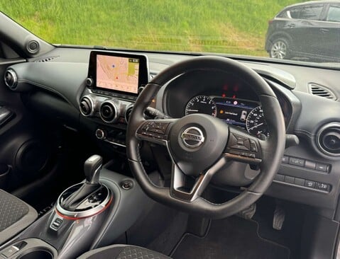 Nissan Juke 1.0 Juke N-Connecta DiG-T Semi-Auto 5dr 24