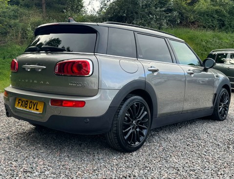 Mini Clubman 2.0 Clubman Cooper D Black 6dr 3