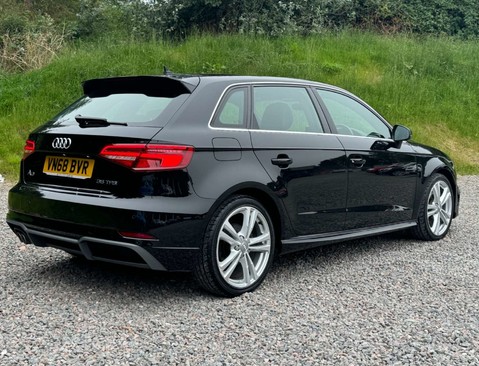 Audi A3 1.5 A3 Sportback 35 TFSI S Line 5dr 3