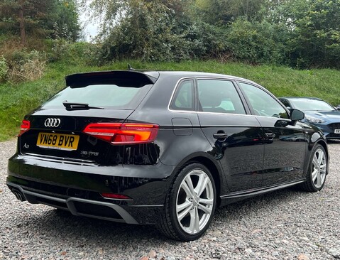 Audi A3 1.5 A3 Sportback 35 TFSI S Line 5dr 3