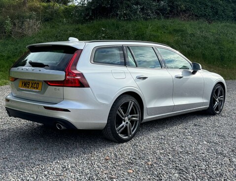 Volvo V60 2.0 V60 Momentum D4 Auto 5dr 3