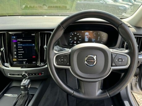 Volvo V60 2.0 V60 Momentum D4 Auto 5dr 23