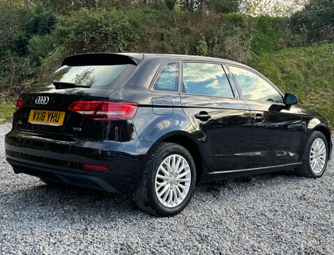 Audi A3 1.0 A3 Sportback TFSI SE Technik 5dr 3