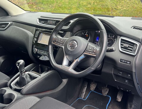 Nissan Qashqai 1.5 Qashqai N-Connecta dCi 5dr 10