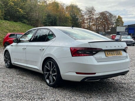 Skoda Superb 2.0 Superb SportLine+ TSi Semi-Auto 5dr 6