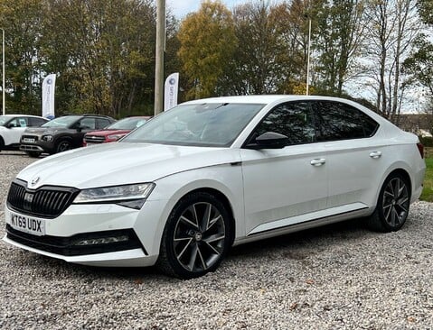 Skoda Superb 2.0 Superb SportLine+ TSi Semi-Auto 5dr 8