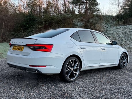 Skoda Superb 2.0 Superb SportLine+ TSi Semi-Auto 5dr