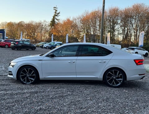 Skoda Superb 2.0 Superb SportLine+ TSi Semi-Auto 5dr 6