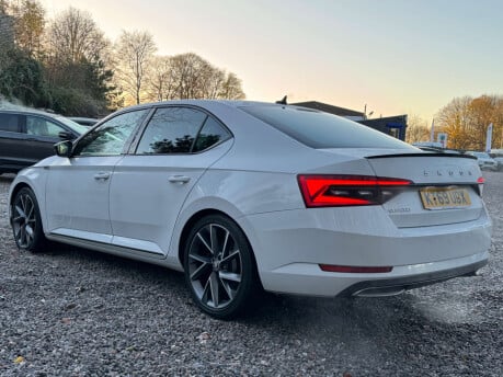 Skoda Superb 2.0 Superb SportLine+ TSi Semi-Auto 5dr 7