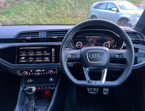 Audi Q3 2.0 Q3 Vorsprung 35 TDI Semi-Auto 5dr 27