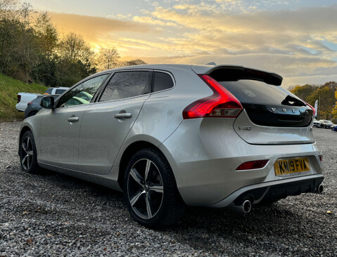 Volvo V40 2.0 V40 R-Design Edition D3 Auto 5dr 7