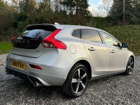 Volvo V40 2.0 V40 R-Design Edition D3 Auto 5dr