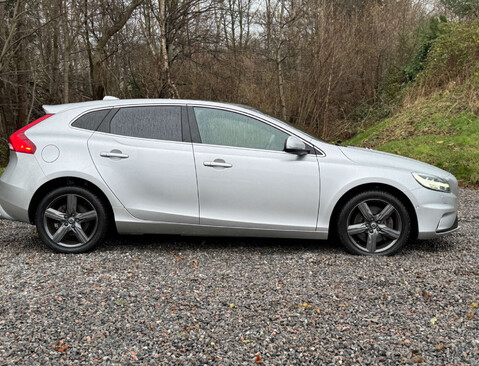 Volvo V40 2.0 V40 R-Design Edition D3 Auto 5dr 2