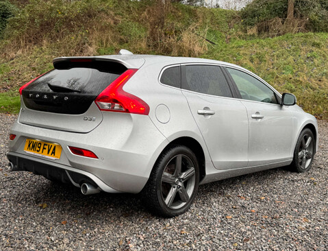 Volvo V40 2.0 V40 R-Design Edition D3 Auto 5dr 5