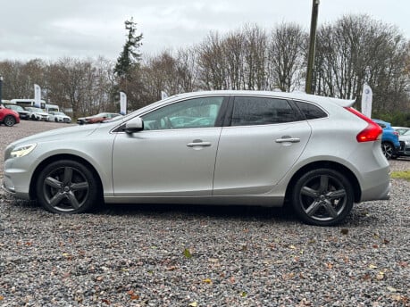 Volvo V40 2.0 V40 R-Design Edition D3 Auto 5dr 8