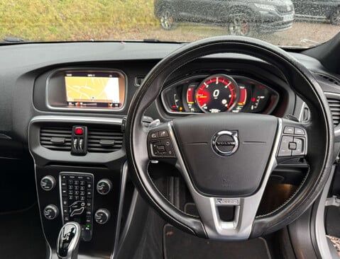 Volvo V40 2.0 V40 R-Design Edition D3 Auto 5dr 40