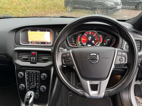 Volvo V40 2.0 V40 R-Design Edition D3 Auto 5dr 40