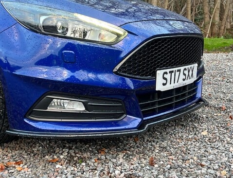 Ford Focus 2.0 Focus ST-3 T 5dr 9