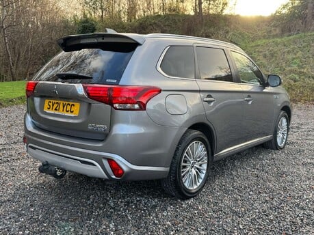 Mitsubishi Outlander 2.4 Outlander Dynamic PHEV CVT 4WD 5dr