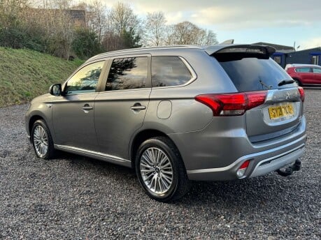 Mitsubishi Outlander 2.4 Outlander Dynamic PHEV CVT 4WD 5dr 10