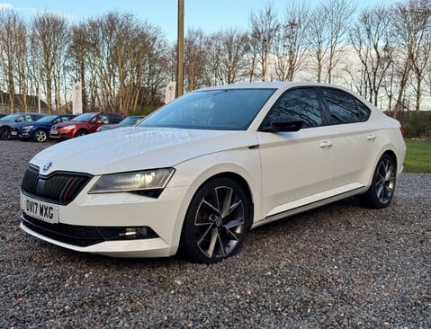 Skoda Superb 2.0 Superb Sportline TSi Semi-Auto 5dr 10