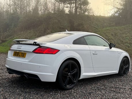 Audi TT 1.8 TT Black Edition TFSI Semi-Auto 3dr