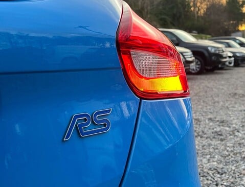 Ford Focus 2.3 Focus RS 4WD 5dr 12