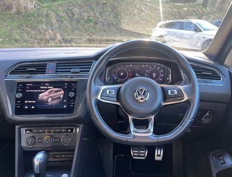 Volkswagen Tiguan 1.5 Tiguan Allspace R-Line Tech TSi Evo Semi-Auto 5dr 33