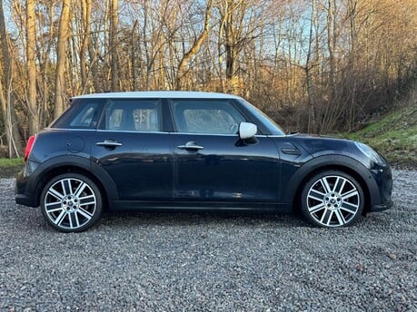 Mini Hatch 1.5 Cooper Exclusive Auto 5dr