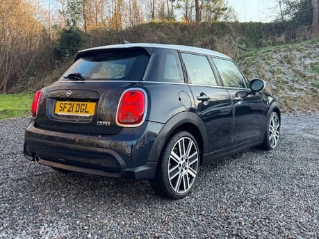 Mini Hatch 1.5 Cooper Exclusive Auto 5dr