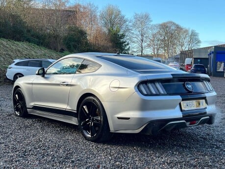 Ford Mustang 2.3 Mustang EcoBoost 2dr 5