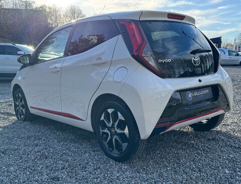 Toyota Aygo 1.0 Aygo X-Trend TSS VVT-i CVT 5dr 8