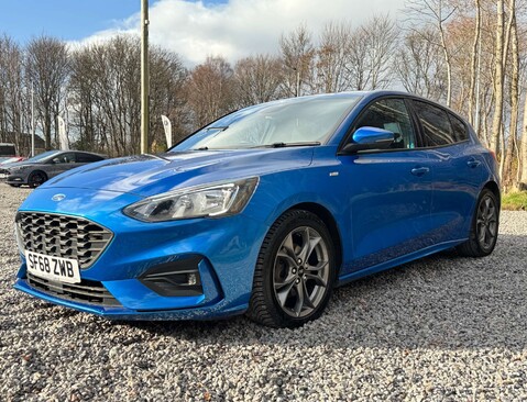 Ford Focus 1.0 Focus ST-Line 5dr 9