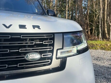 Land Rover Range Rover 3.0 Range Rover Autobiography PHEV Auto 4WD 5dr 9