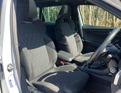 Skoda Karoq 1.5 Karoq Sportline TSi 4x4 Semi-Auto 4WD 5dr 10