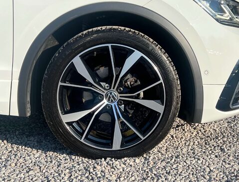 Volkswagen Tiguan 1.5 Tiguan R-Line TSi Semi-Auto 5dr 9